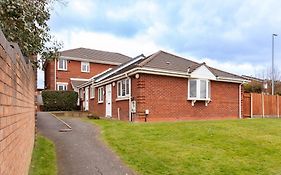 Pinfold Court Apartments